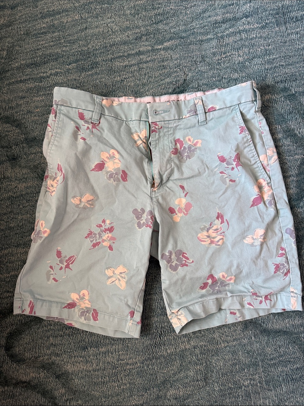 Men's Floral Dockers Shorts in Light Blue with Pink Accents
